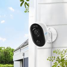 מצלמה חיצונית מעוצבת 2 מגה עם פנס.WIFI חיבור לחשמל קבוע.  תומך SD CARD 128GB עדשה 2.8 מ"מ